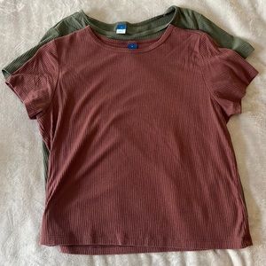 Ribbed tees with lace neckline